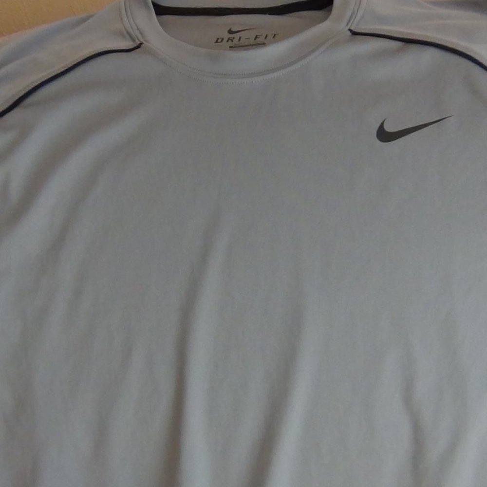 Nike Dry Fit Short Sleeve T-shirt